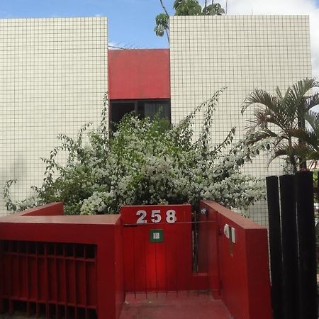 Pitaya Suites Cunha Bagian luar foto