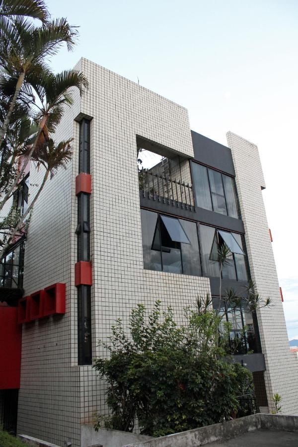 Pitaya Suites Cunha Bagian luar foto
