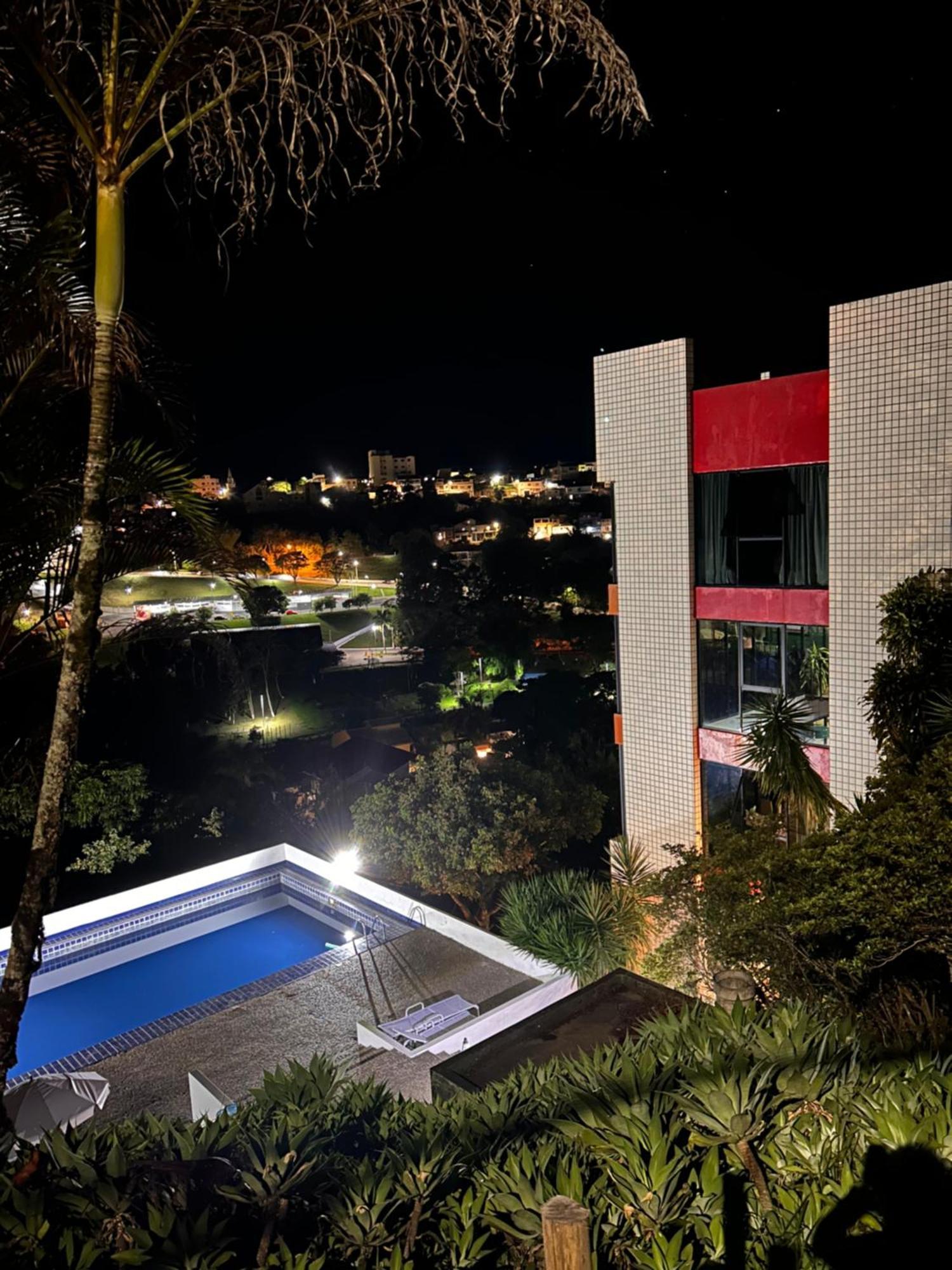 Pitaya Suites Cunha Bagian luar foto