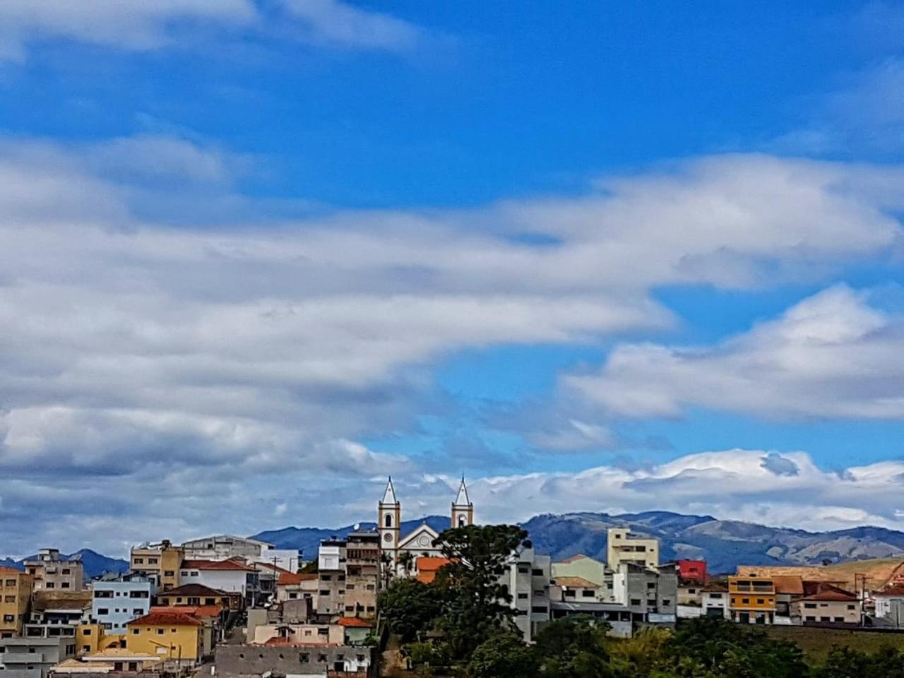 Pitaya Suites Cunha Bagian luar foto